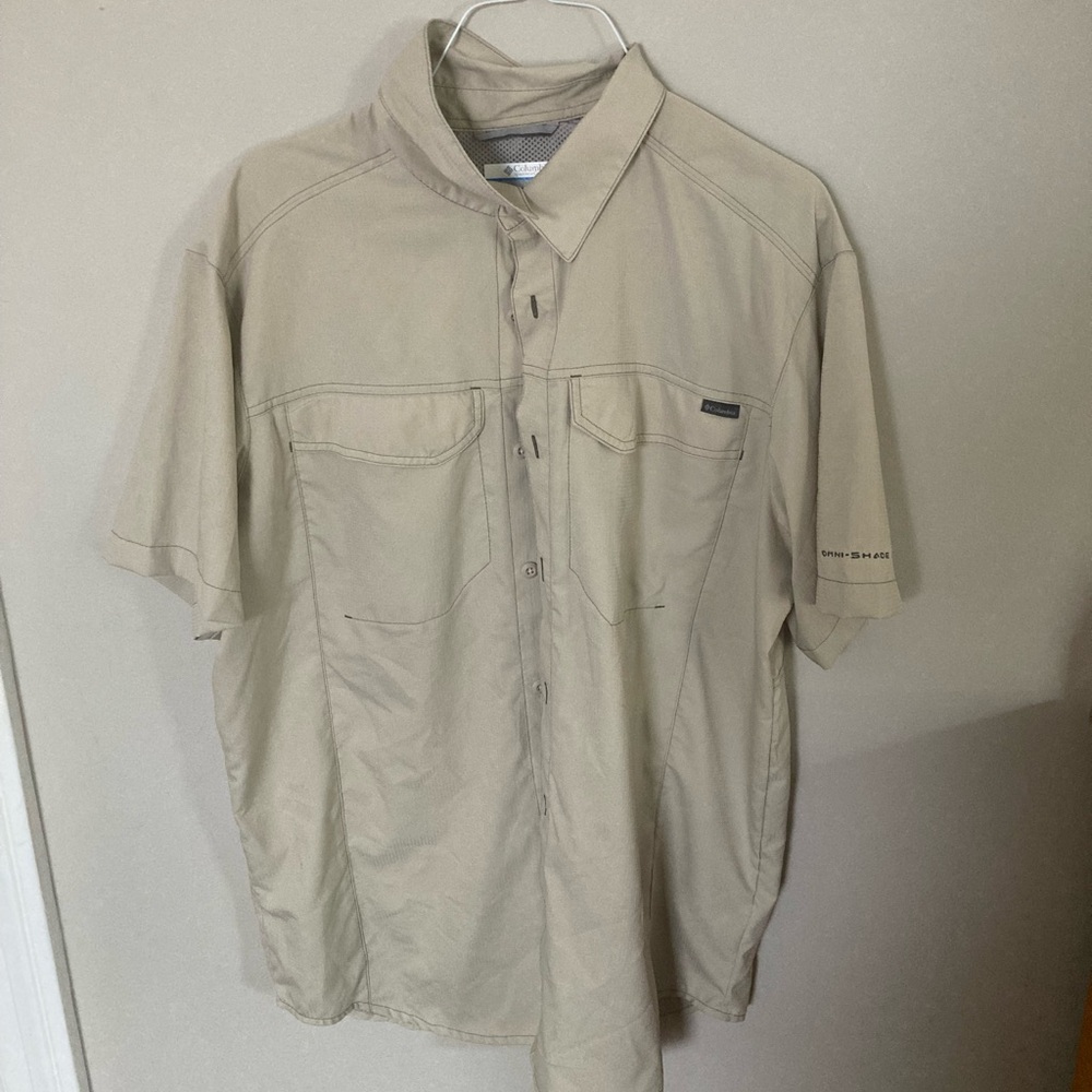 Columbia Men's Short-Sleeve Button-Down Shirt - Beige
